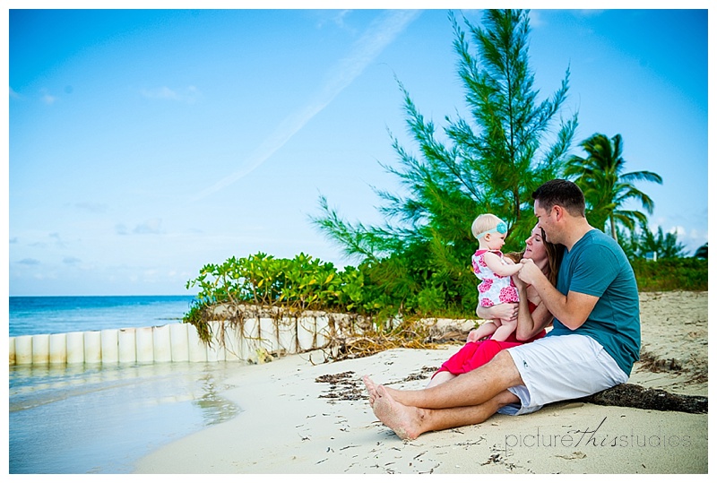 cayman islands family photographers on beach