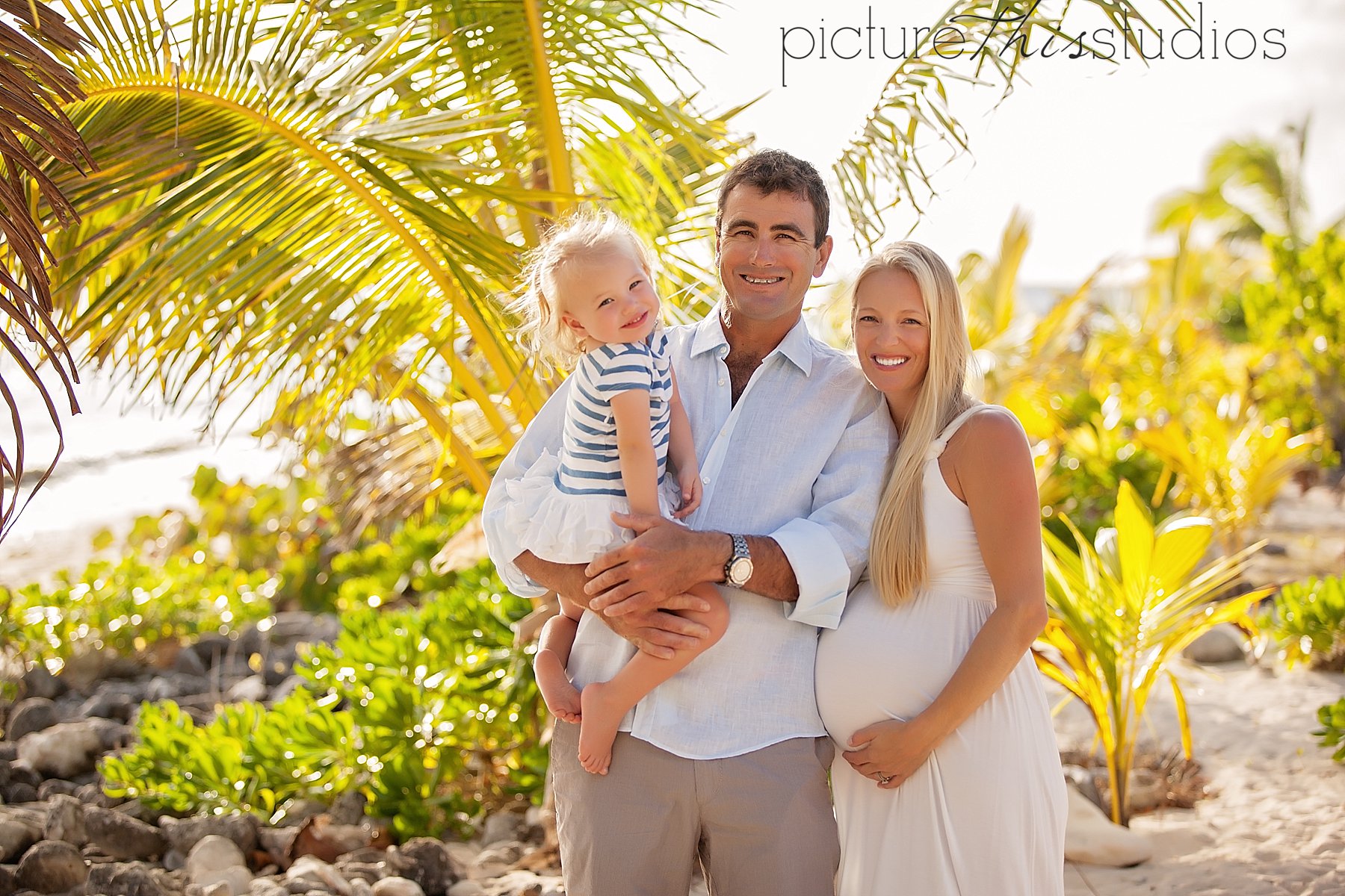 maternity photographers in grand cayman islands