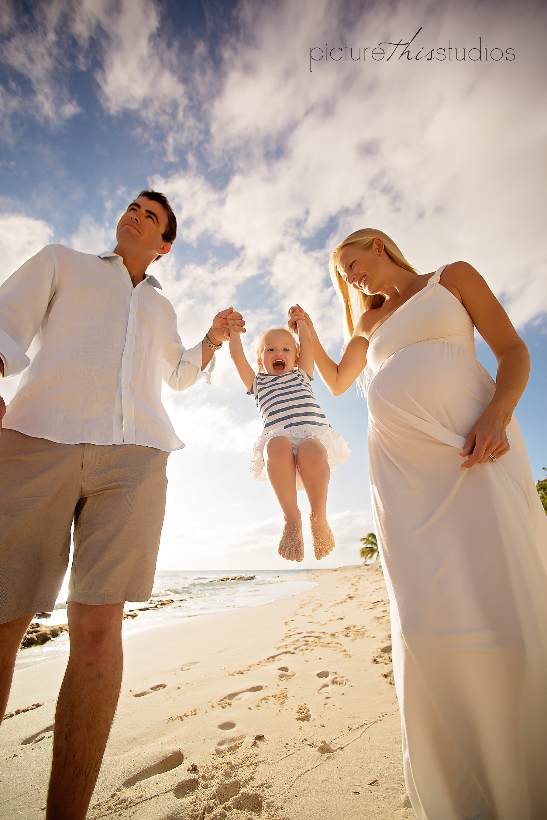 maternity photographers in grand cayman islands