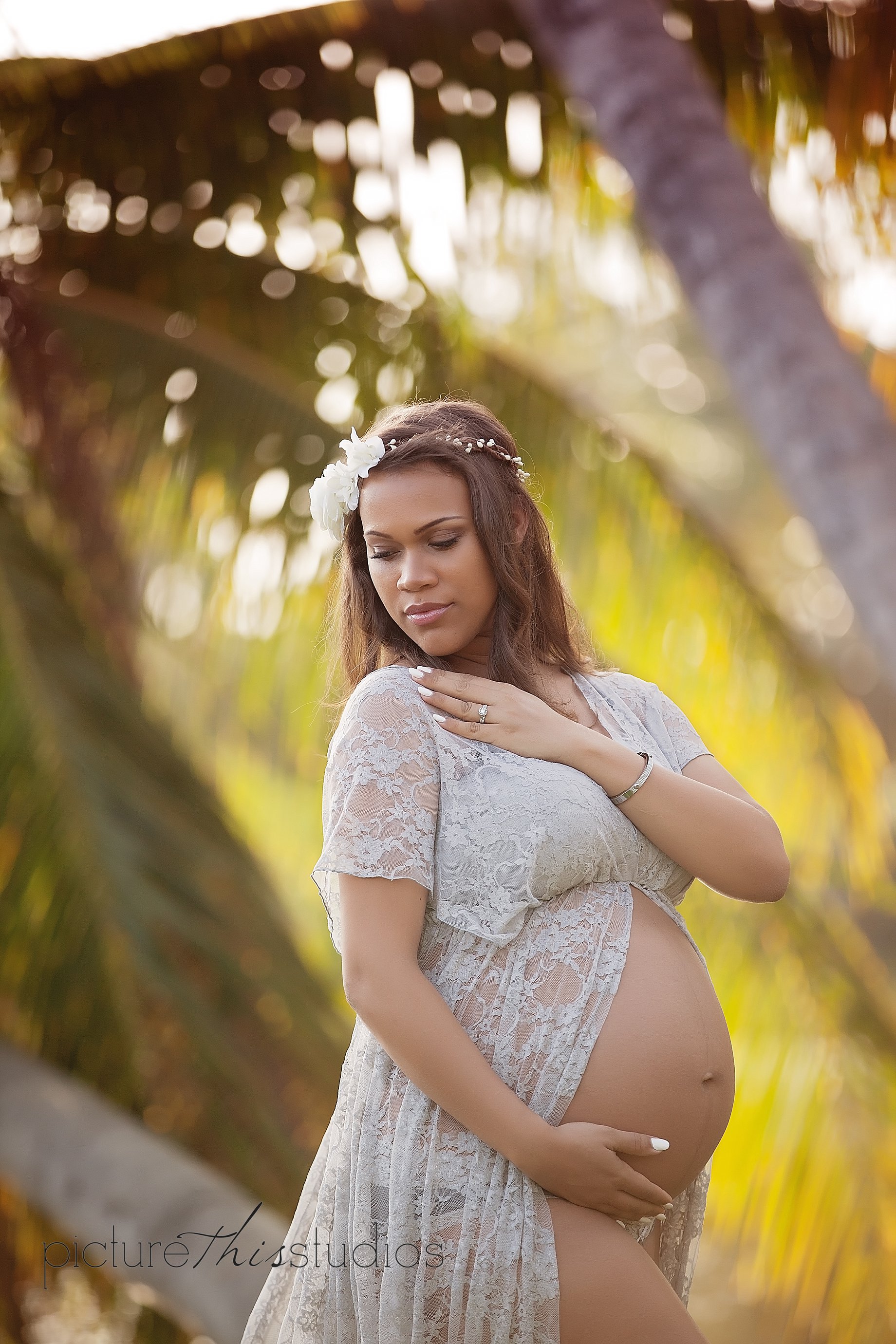 maternity photographers in grand cayman