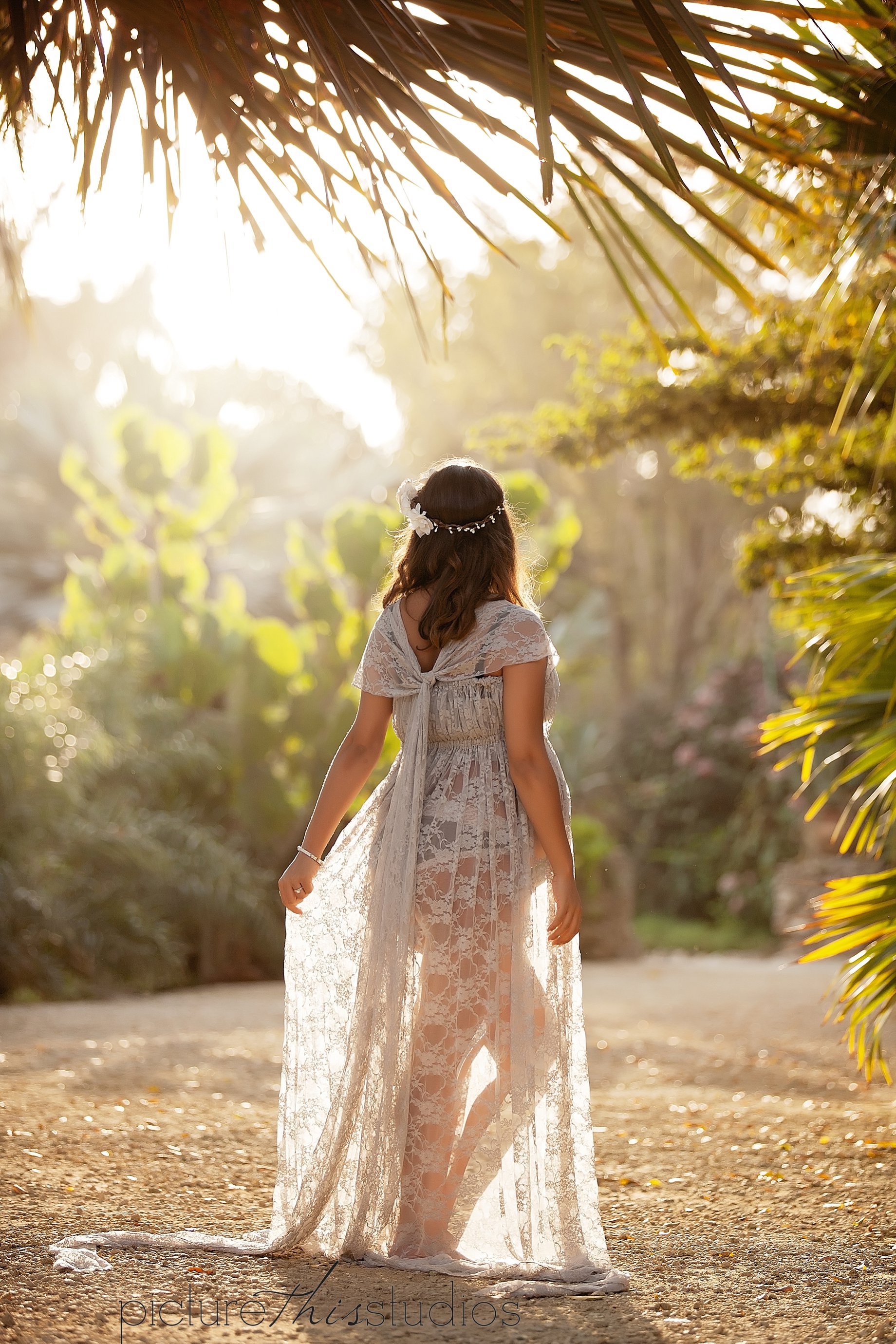 maternity photographers in grand cayman