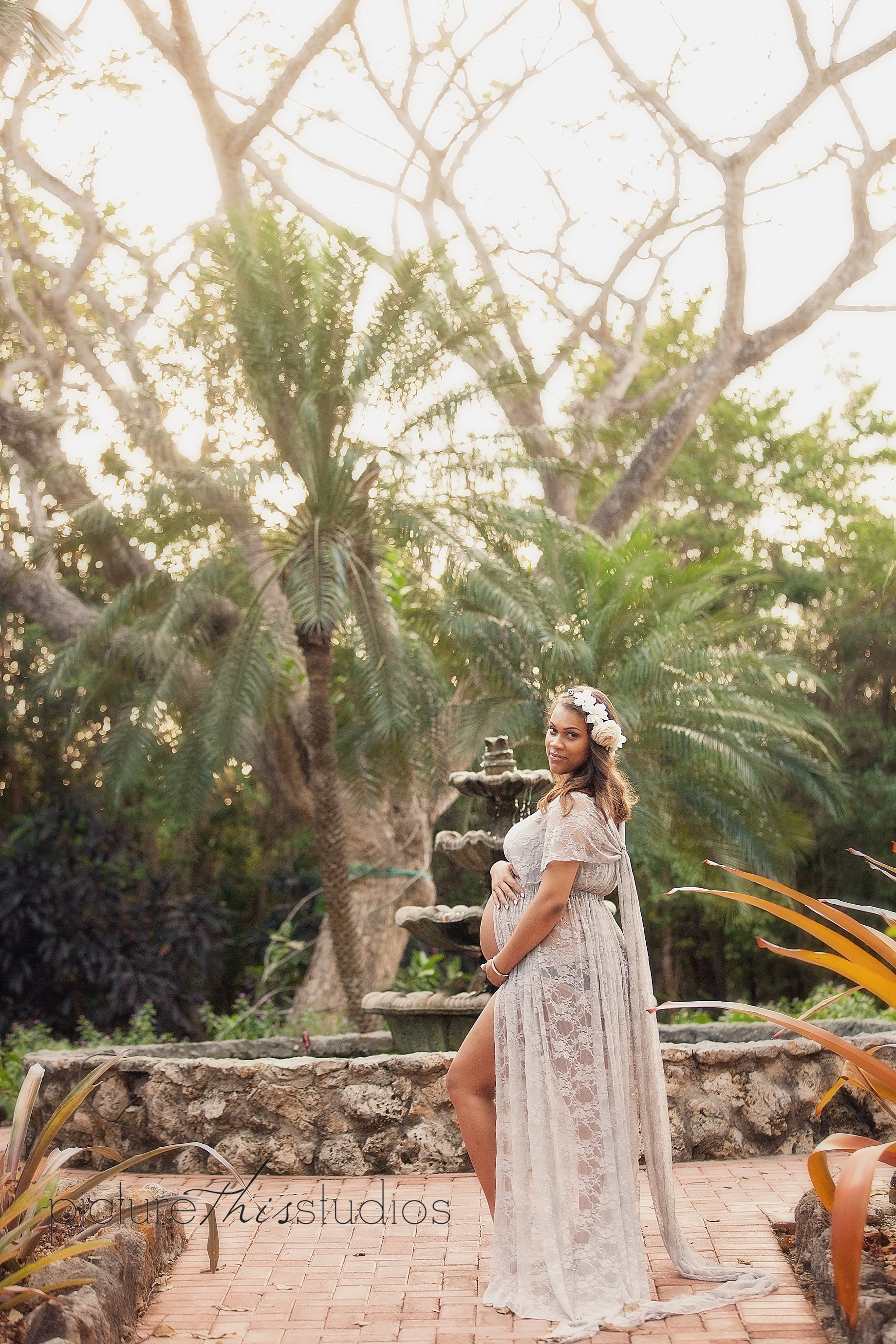 maternity photographers in grand cayman