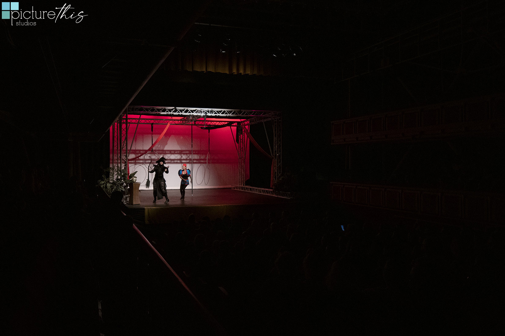 Picture This Studios and Heather Holt Photography captured the Quintessential Movement Performance of the Wizard of Oz at the Grand Cayman Harquail Theatre