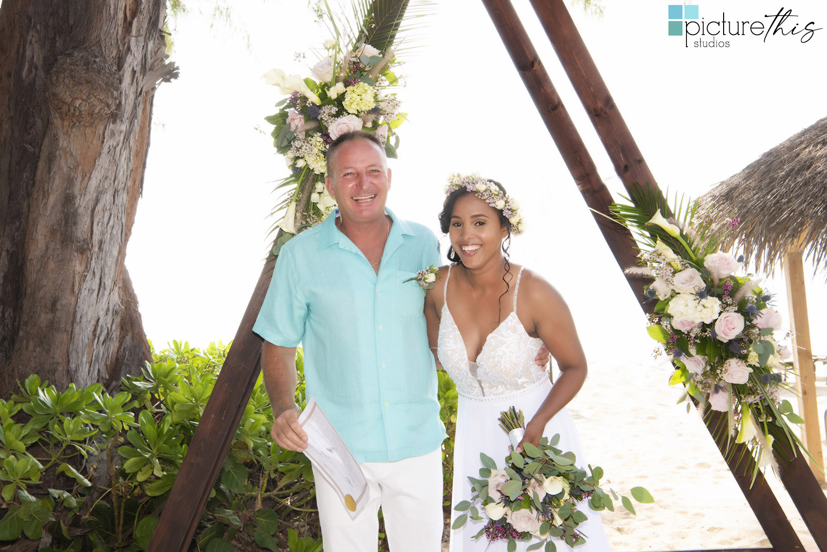 Picture This Studios and Heather Holt Photography captured this beautiful Cayman Islands Wedding held at the Meridian.