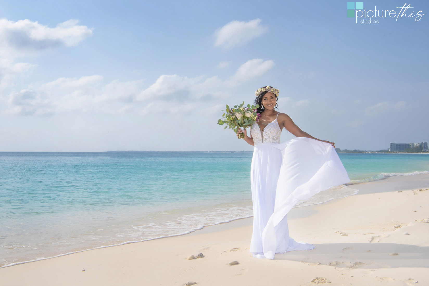 Picture This Studios and Heather Holt Photography captured this beautiful Cayman Islands Wedding held at the Meridian.