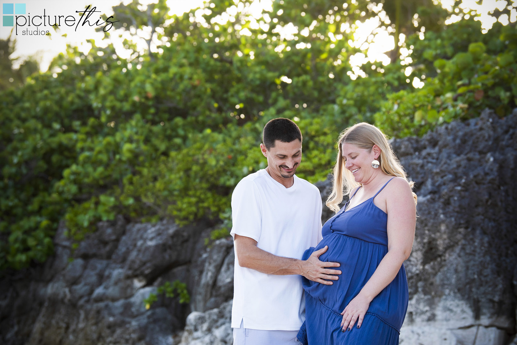 This beautiful couple did their pregnancy portraits in the paradise of Grand Cayman, Cayman Islands with Heather Holt Photography with Picture This Studios.